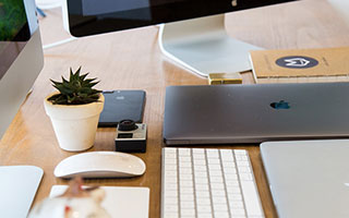 别只盯比分：德甲拜仁补时连给两次任意球，直接炸锅，有人当场改口